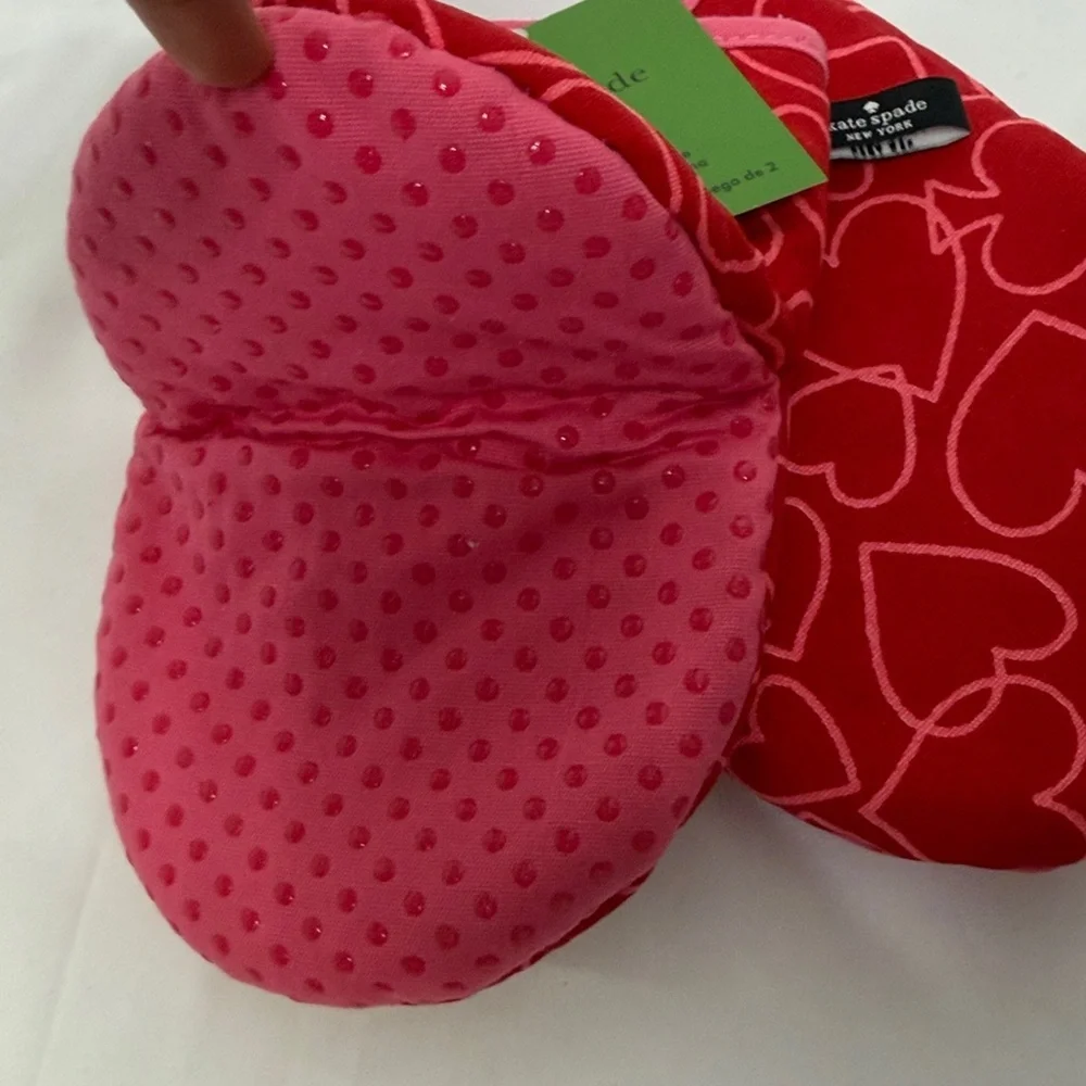 Kate Spade New‎ York Oven Mitts Set of 2 Red Pink Hearts Spades New